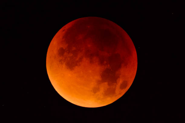 "First Lunar eclipse 2024 का पहला चंद्र ग्रहण 25 मार्च को है क्या यह भारत में दिखाई देता है?!!!"